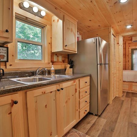Tiny Cabin Village Private Hot Tub Lynda Cabin Chattanooga Exterior foto