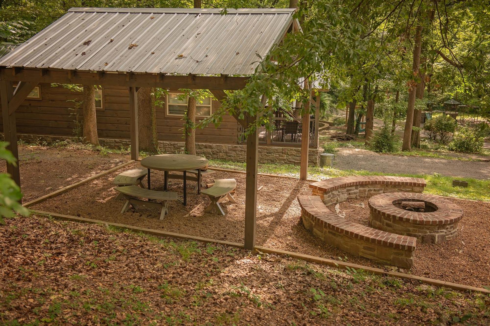 Tiny Cabin Village Private Hot Tub Lynda Cabin Chattanooga Exterior foto