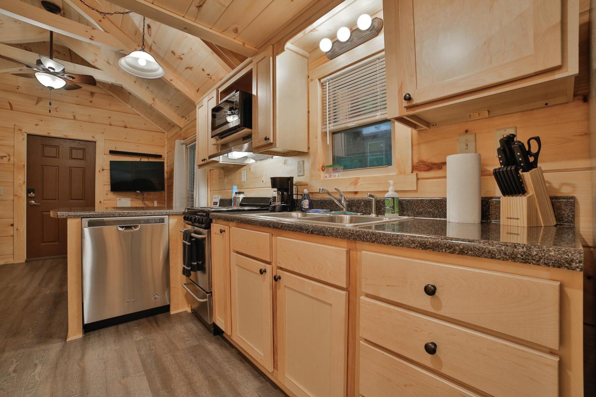 Tiny Cabin Village Private Hot Tub Lynda Cabin Chattanooga Exterior foto
