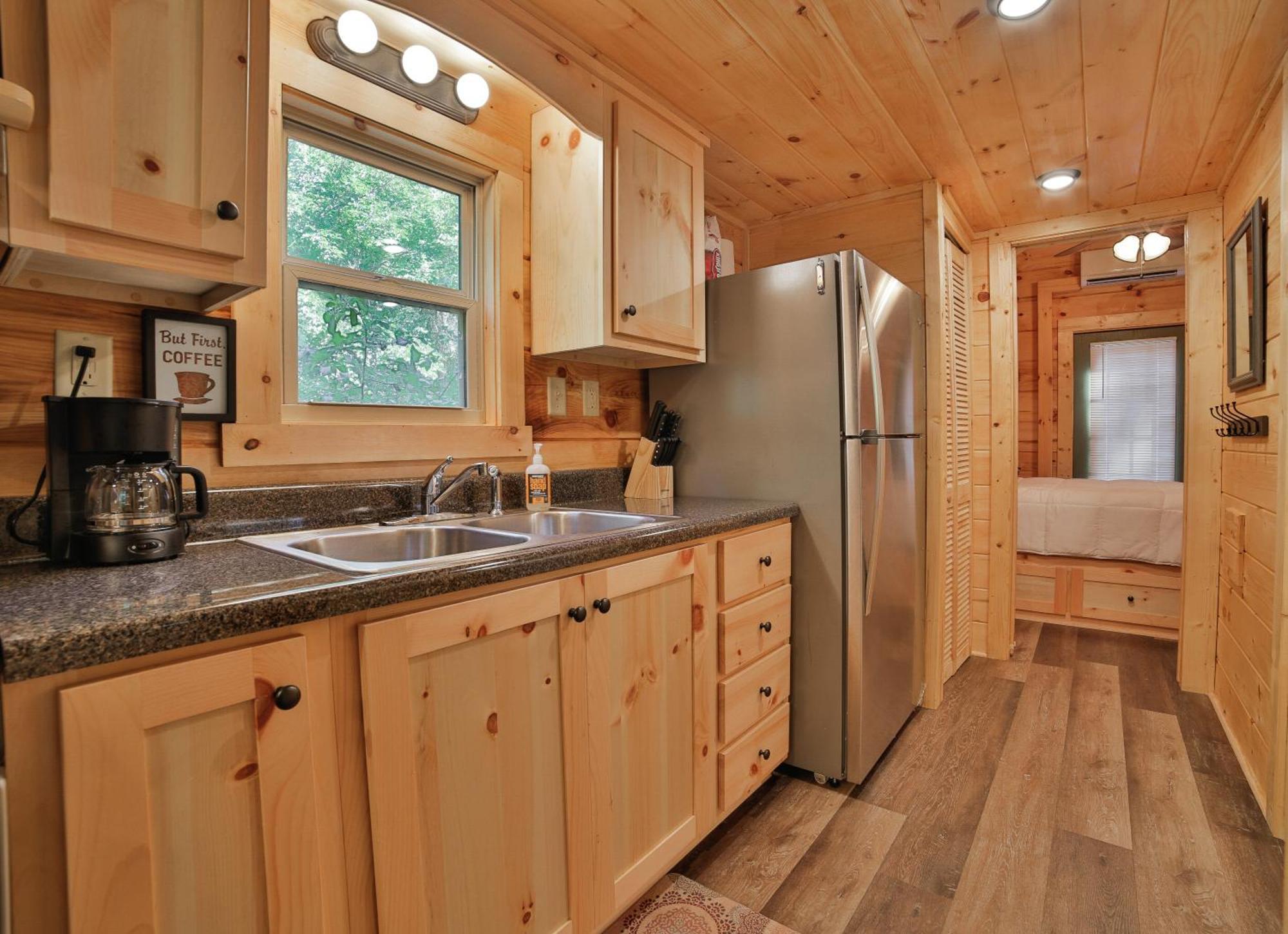 Tiny Cabin Village Private Hot Tub Lynda Cabin Chattanooga Exterior foto